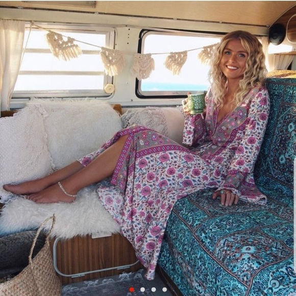 Arnhem Dresses & Skirts - 🦋🌙 ARNHEM | Beautiful Kauai Pink Purple Boho Floral Pattern Long Sleeve Dress